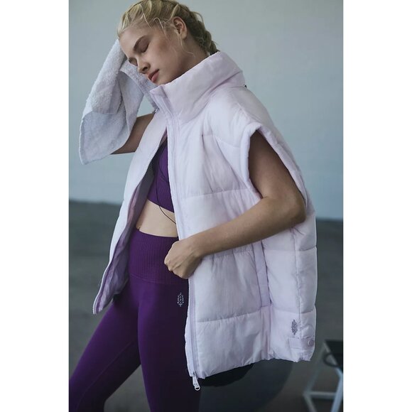 FREE PEOPLE Movement In A Bubble Puffer Vest in Rose Quartz Size X-Small - Picture 10 of 10